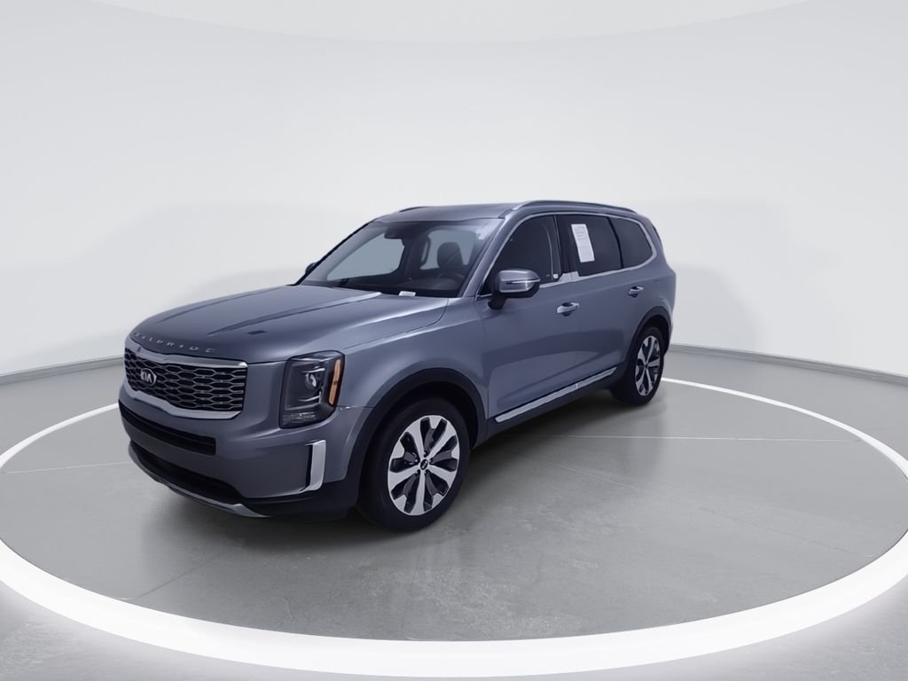 Used 2020 Silver Kia S image 3