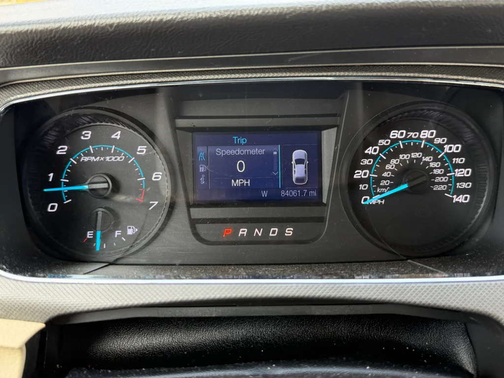 Used 2016 Oxford White Ford SE image 13