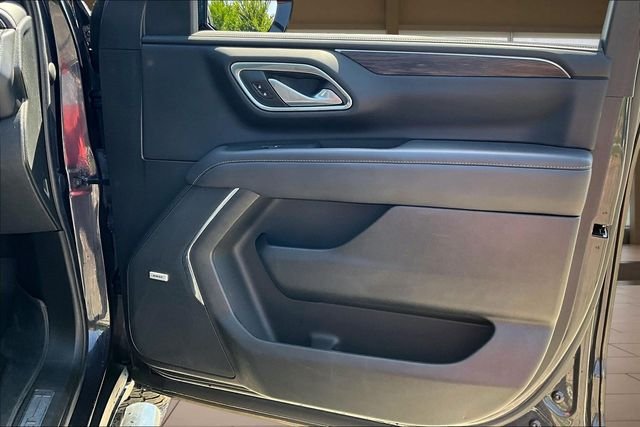 Used 2022 Gray Chevrolet Z71 image 24