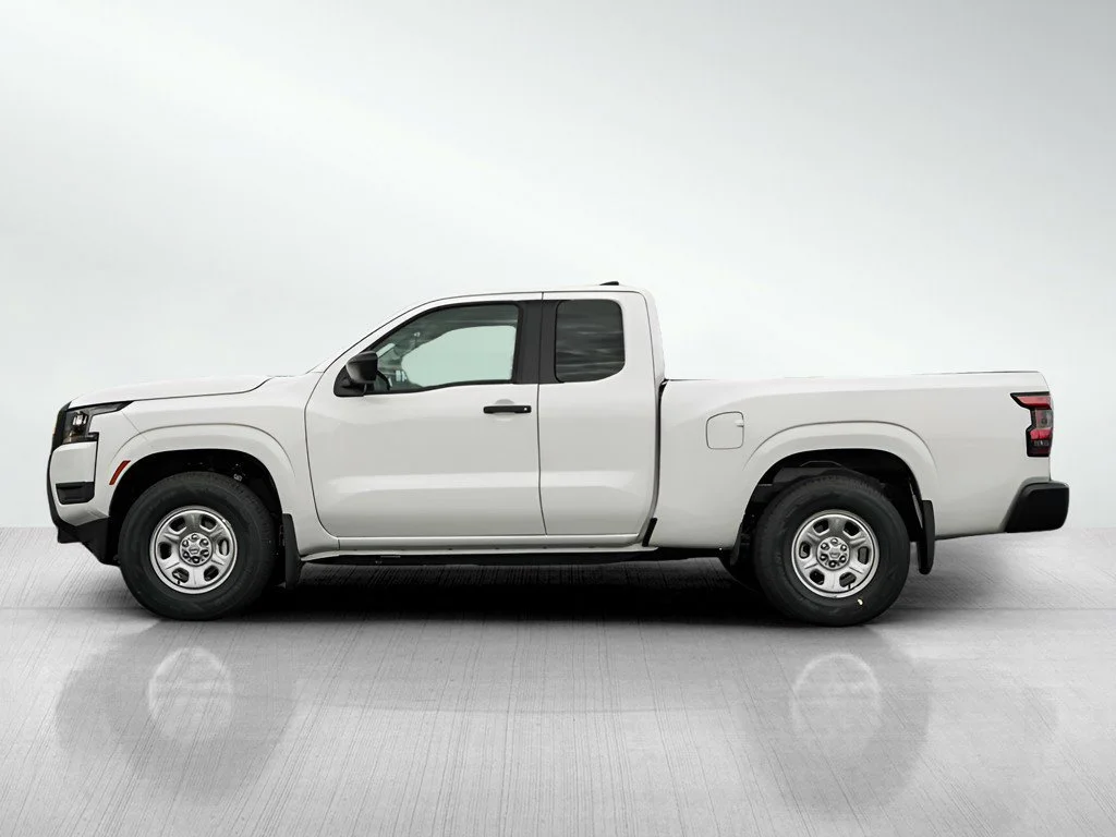 New 2026 Glacier White Nissan S image 4