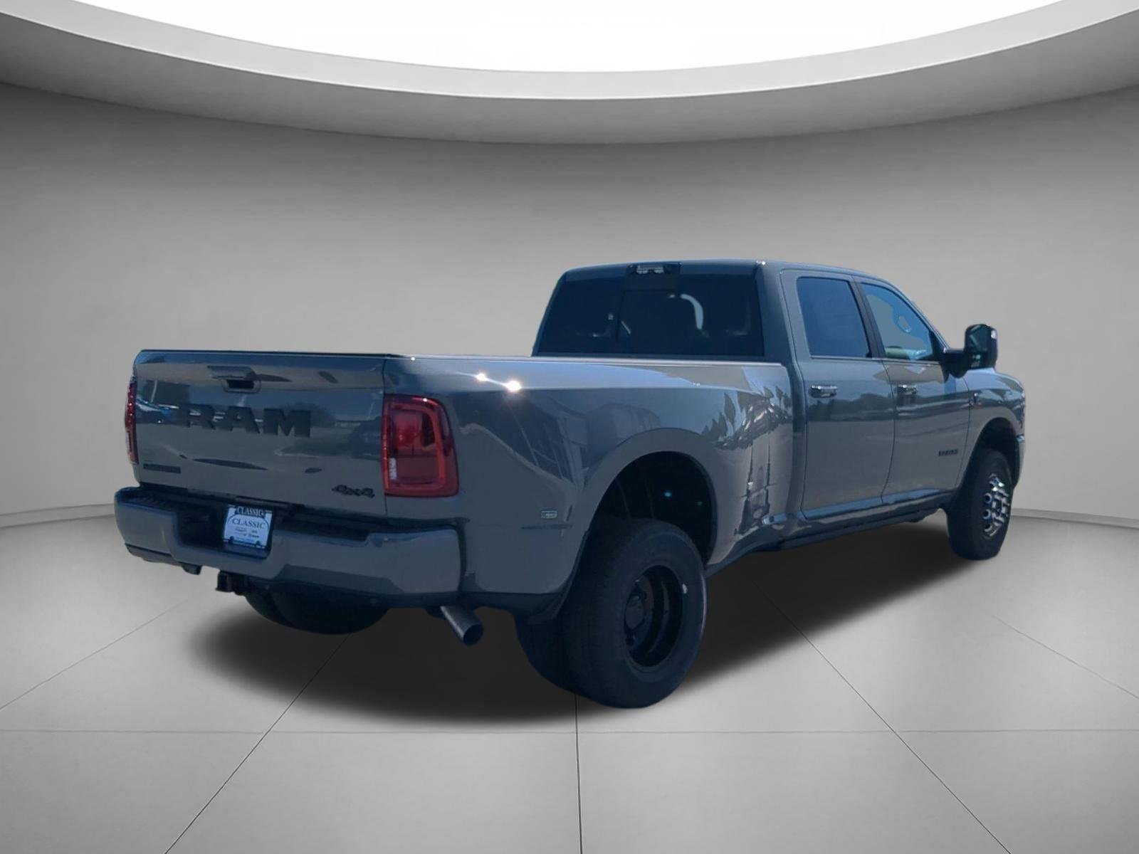 New 2026 Ceramic Gray Clear-Coat Exterior Paint RAM Laramie image 5