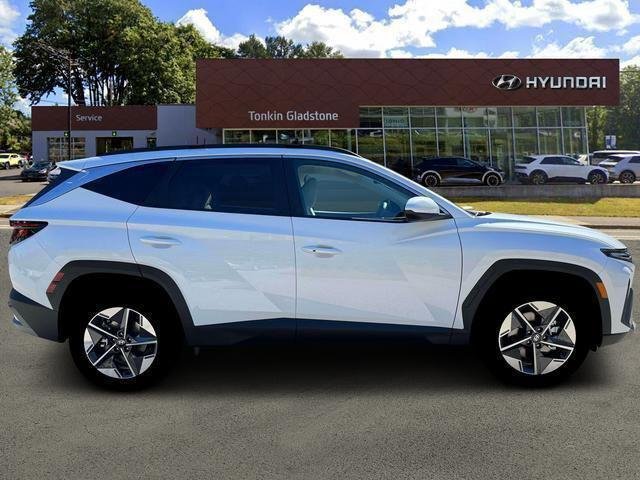New 2026 White Pearl Hyundai SEL AWD image 9
