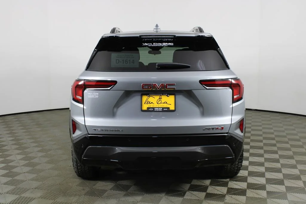 2026 GMC Terrain AT4 - Photo 6