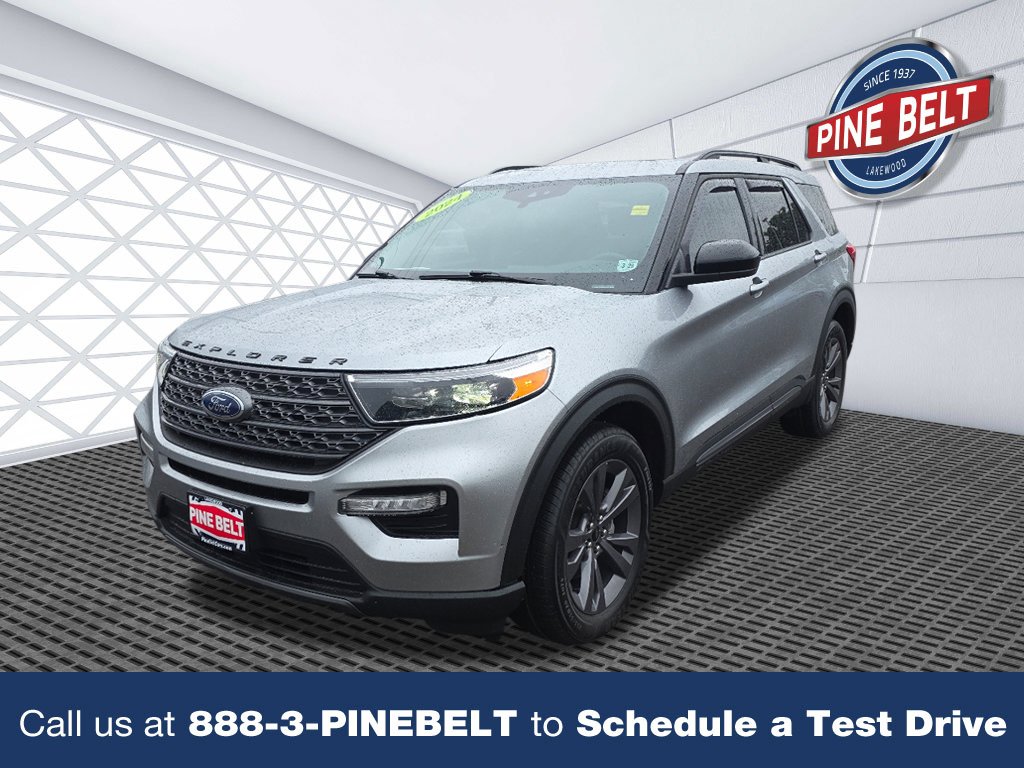 Used 2024 Silver Metallic Ford XLT image 1