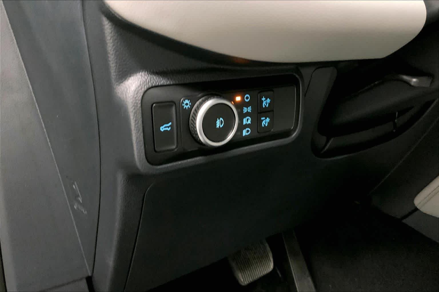 New 2026 Carbonized Gray Metallic Ford Active image 18