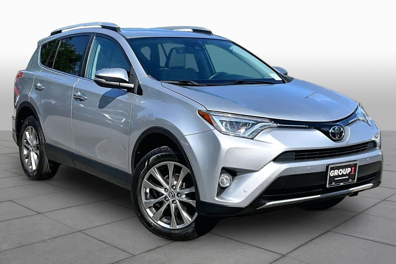 Used 2016 Silver Sky Metallic Toyota Limited image 4