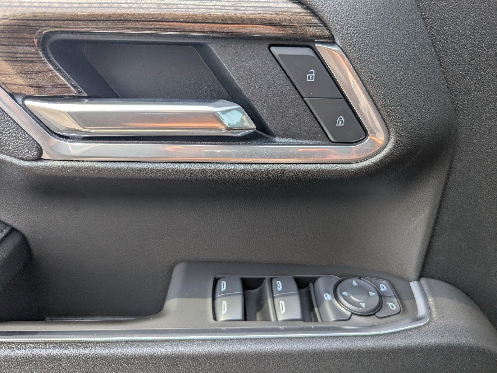 Used 2025 Sterling Gray Metallic Chevrolet RST image 27