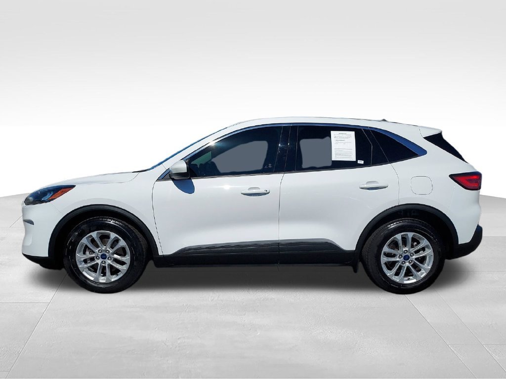 Used 2021 White Ford SE image 2