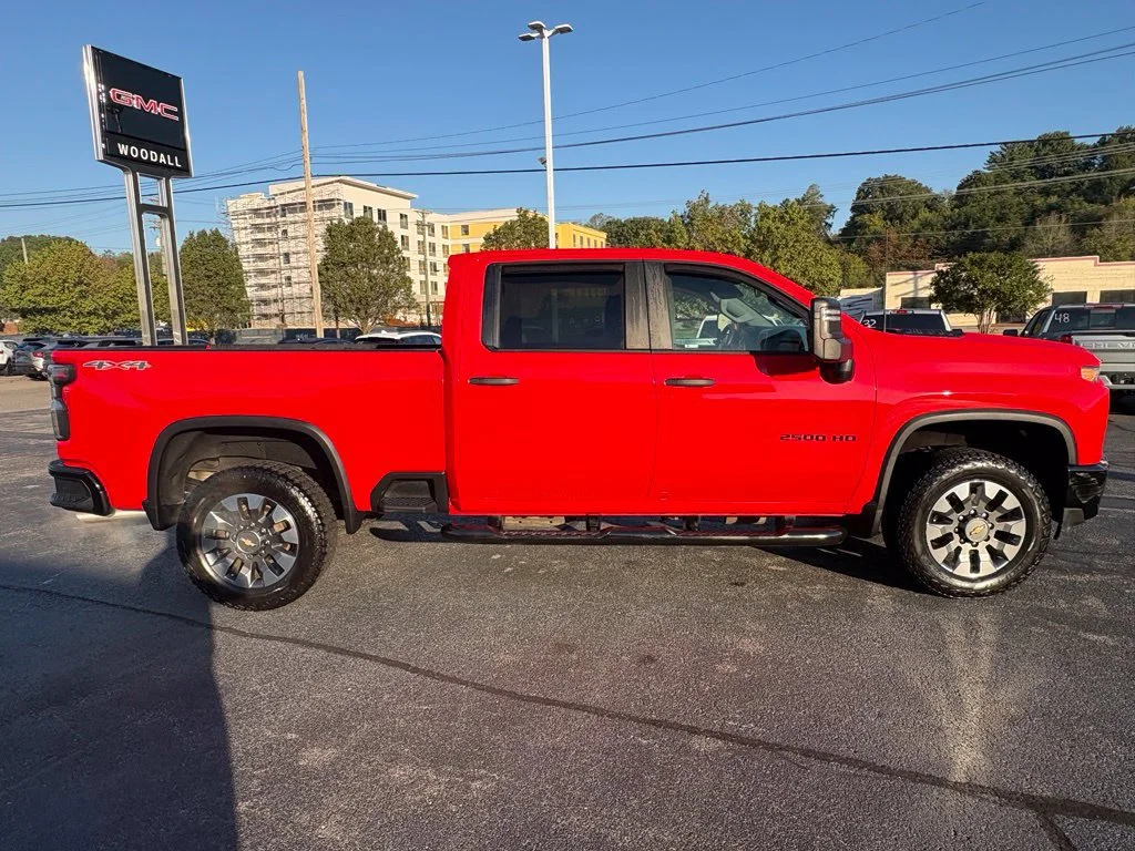 Used 2021 RED HOT Chevrolet Custom image 10