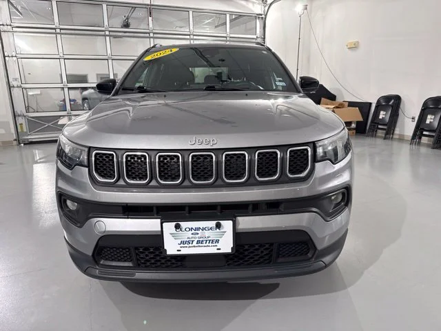 Used 2024 Gray Jeep Latitude image 2