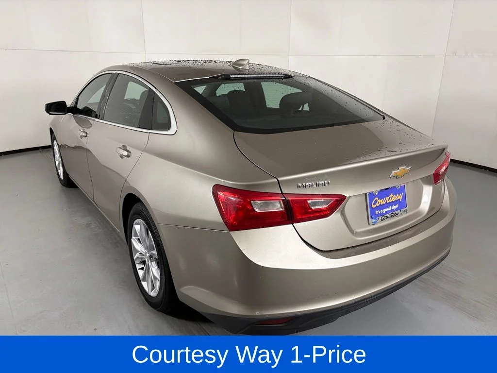 Used 2023 Gray Chevrolet LT image 8