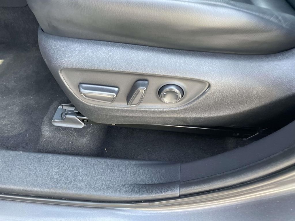 2023 Toyota Highlander XLE - Photo 29