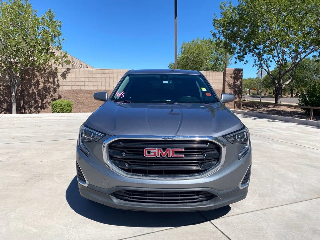 Used 2020 Gray GMC SLE image 2