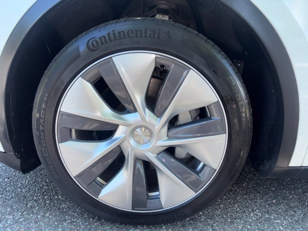 Used 2023 White Tesla Long Range image 32