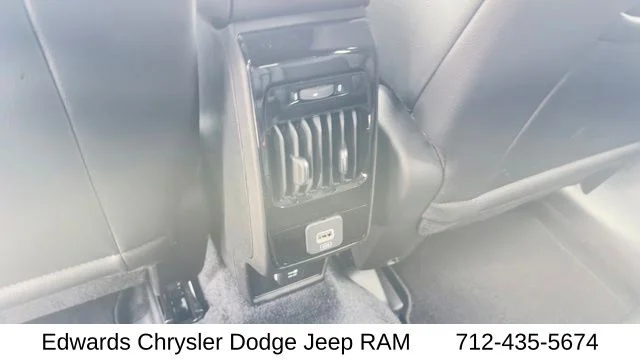 New 2026 Blue Jeep Latitude image 31