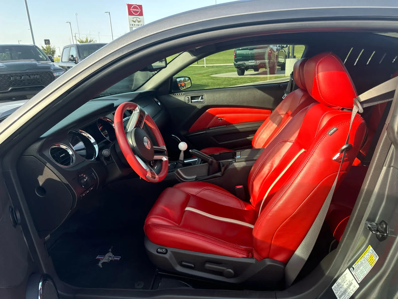 Used 2010 GRAY Ford GT Premium image 9