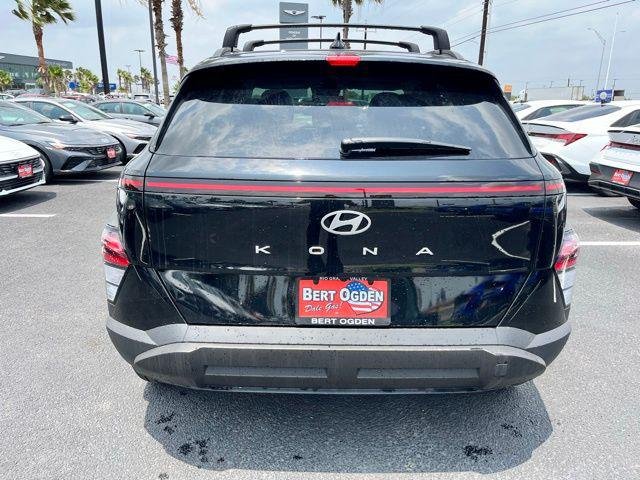 New 2026 Black Hyundai SEL Sport FWD image 6