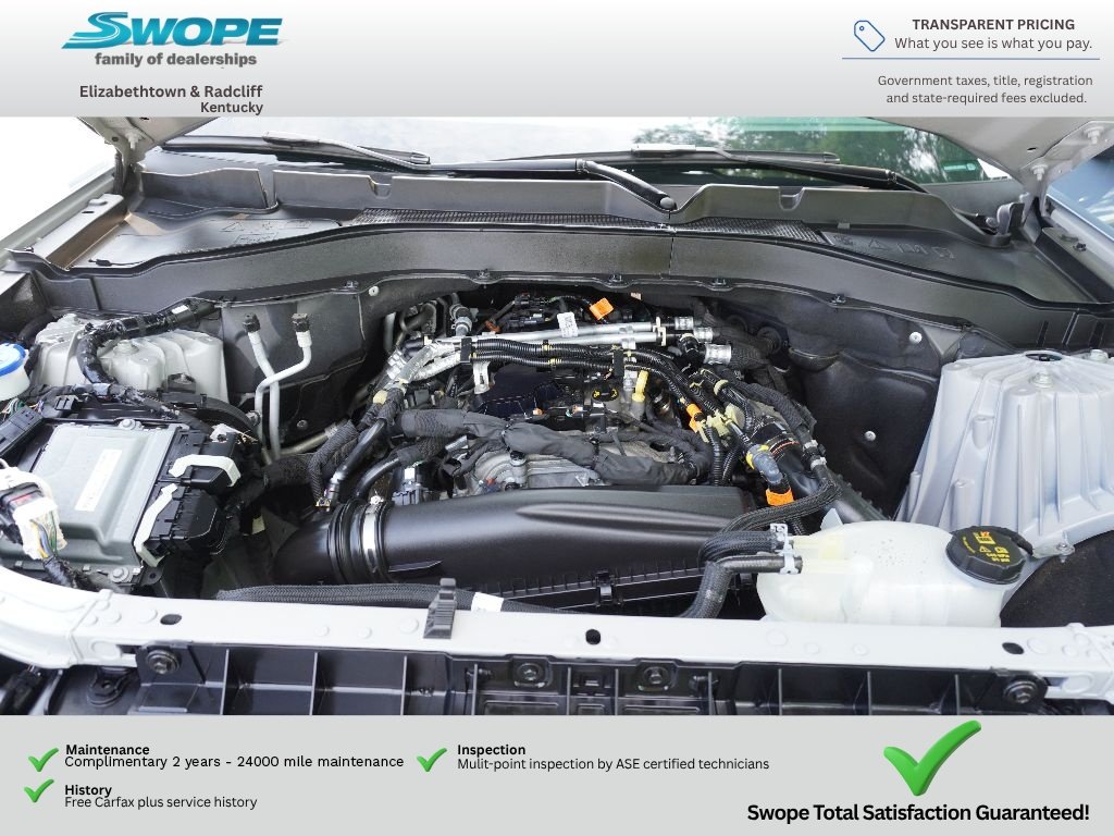 Used 2025 Vapor Blue Metallic Ford Active image 21