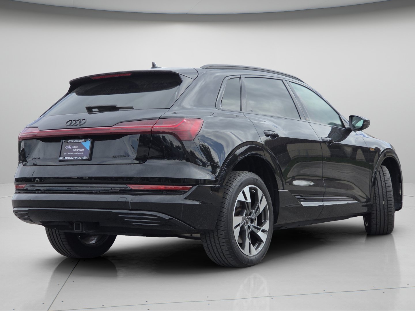 Certified Used 2023 Mythos Black Metallic Audi Premium image 23