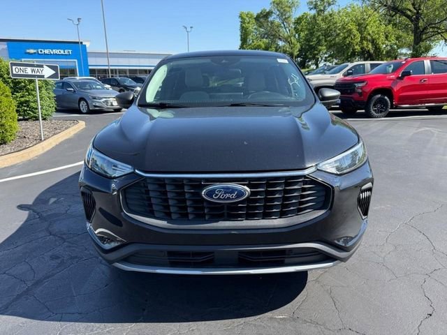 Used 2024 Black Ford Active image 10