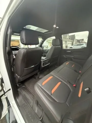 Used 2021 White GMC AT4 image 5