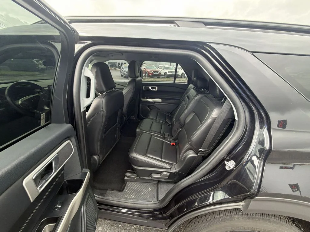 Used 2023 Black Ford XLT image 21