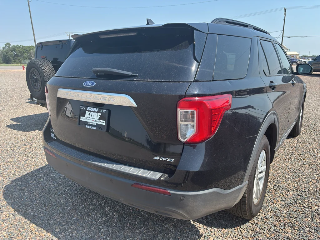Used 2021 Agate Black Metallic Ford XLT image 35