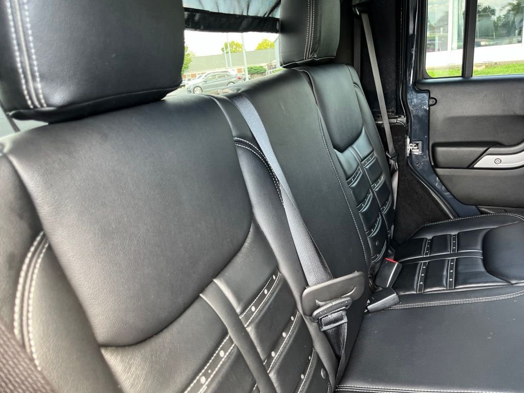 Used 2017 Rhino Clearcoat Jeep Unlimited Rubicon image 45