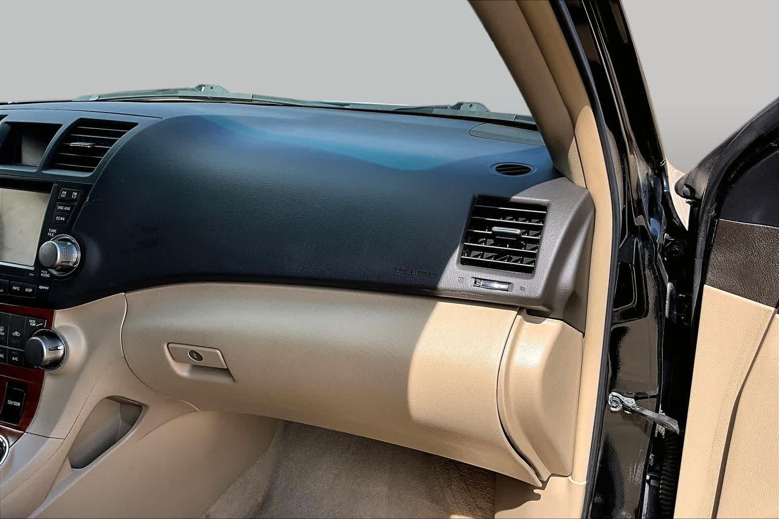 Used 2010 Black Toyota Limited image 13