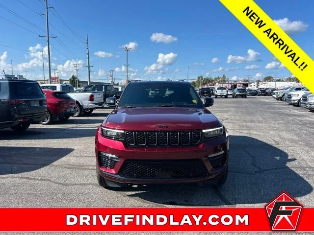 Used 2025 Red Jeep Summit Reserve image 2