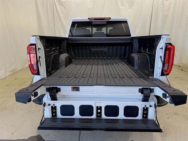 New 2026 Summit White GMC SLT image 25