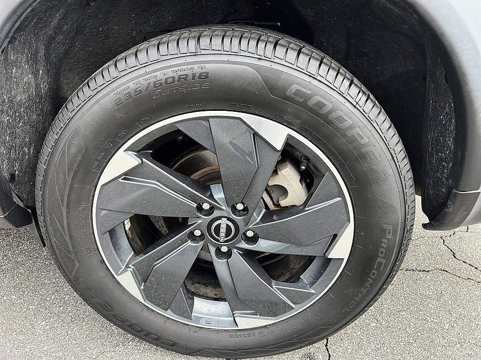 Used 2024 Super Black Nissan SV image 10