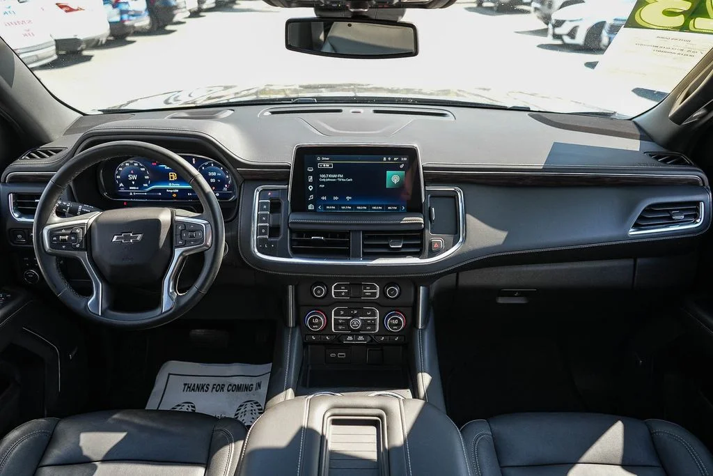 Used 2023 Gray Chevrolet Z71 image 12