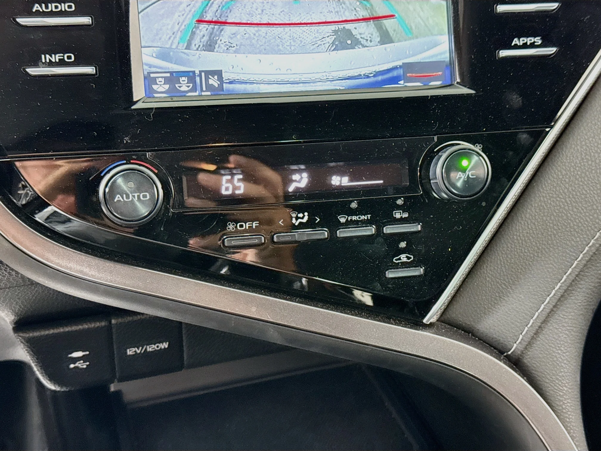 Used 2018 Celestial Silver Metallic Toyota SE image 15