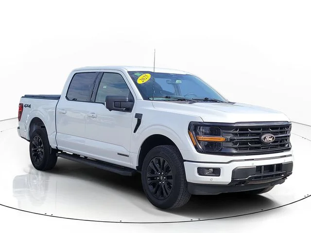 Used 2025 White Ford XLT image 3