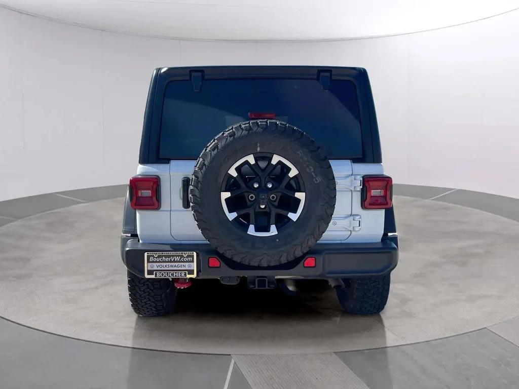 Used 2025 Bright White Clearcoat Jeep Rubicon image 4