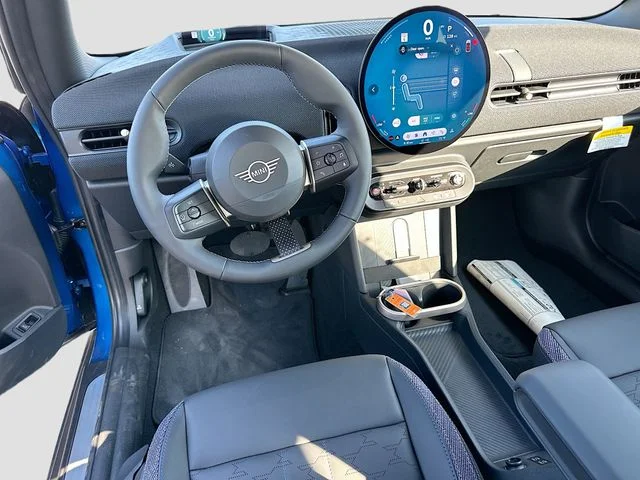 New 2026 Blue MINI Signature Plus image 17