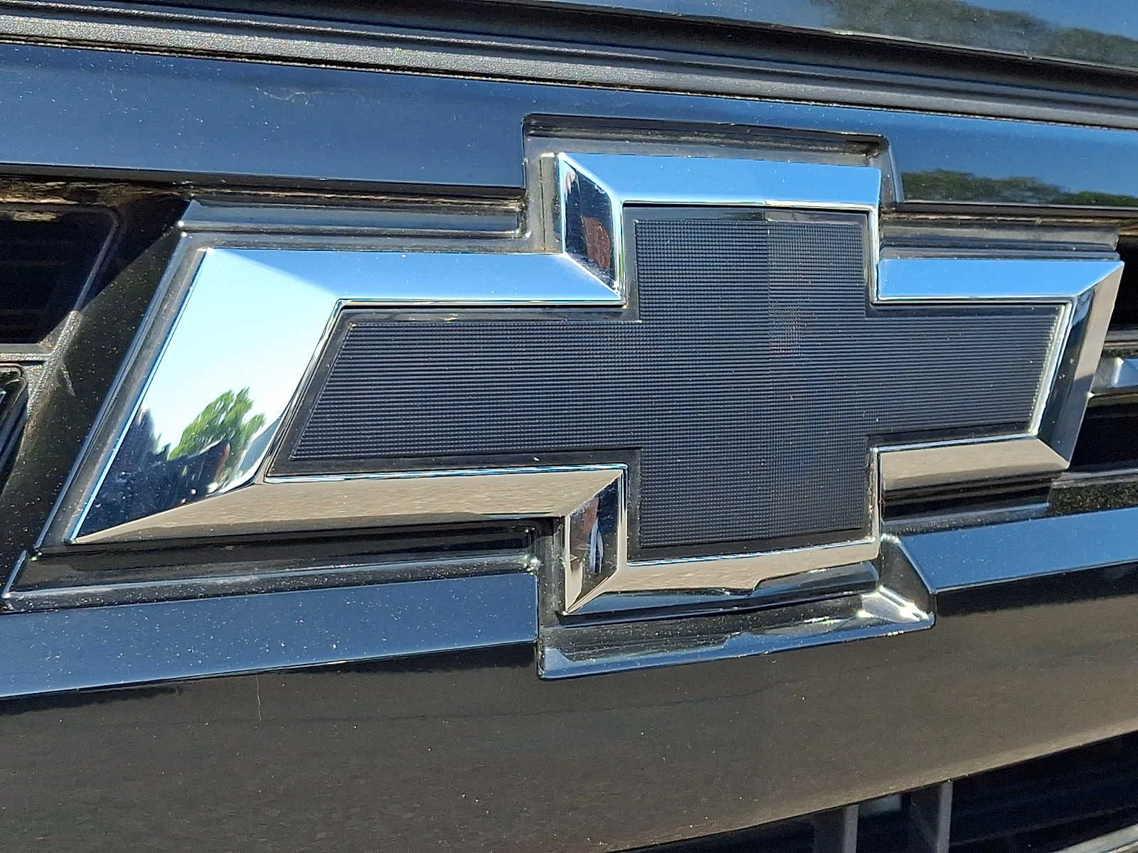 Used 2023 Black Chevrolet RST image 28