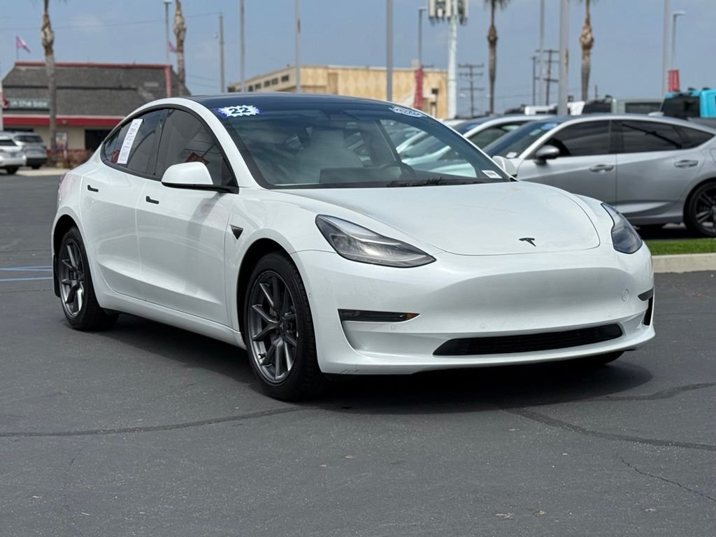 2022 Tesla Model 3 Long Range Dual Motor All-Wheel Drive's photo