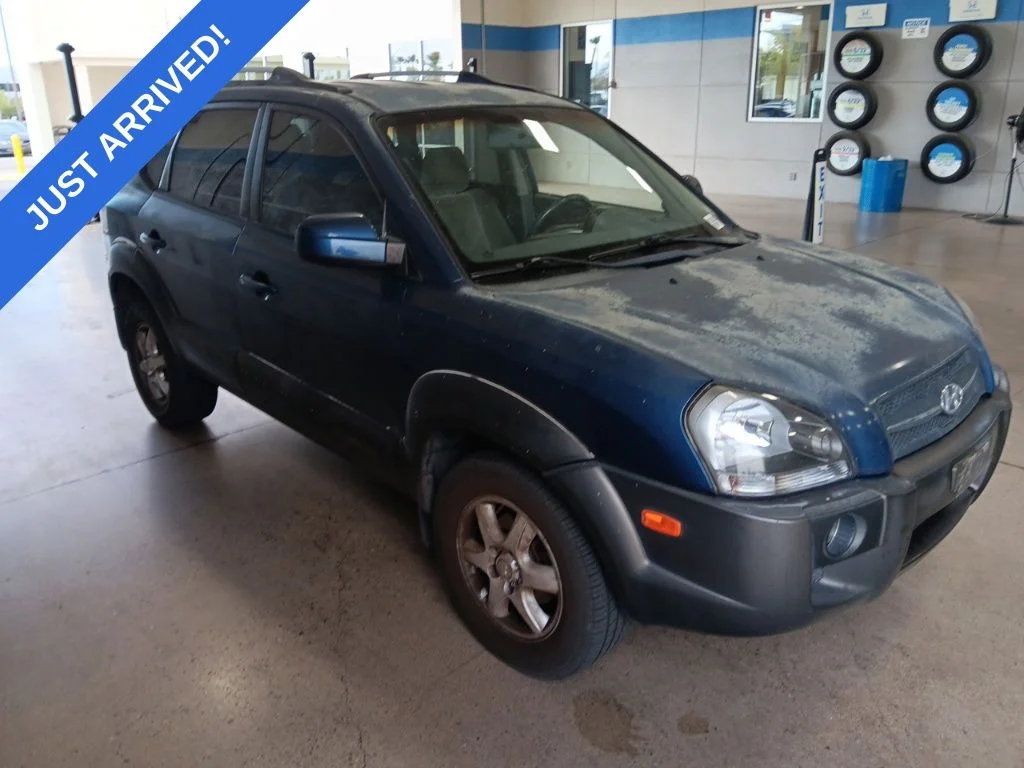Used 2005  Hyundai  image 2