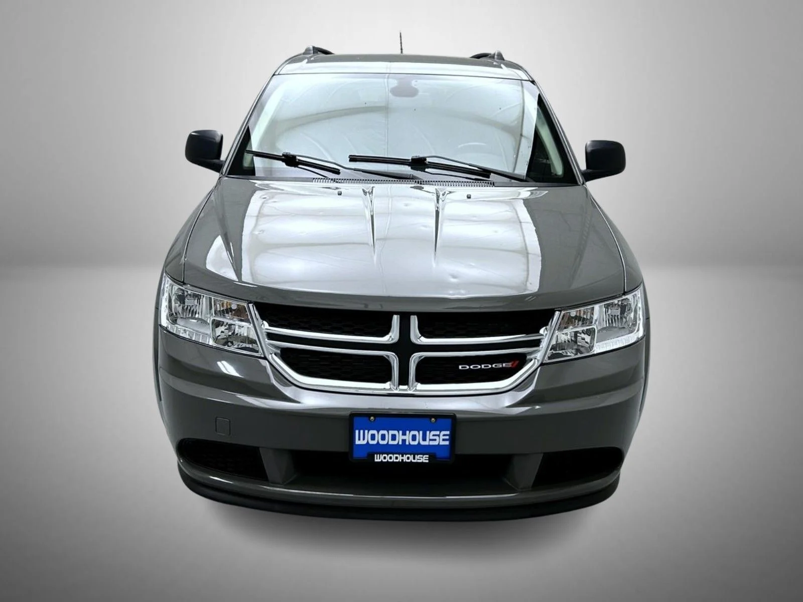 Used 2020 Gray Dodge SE image 2