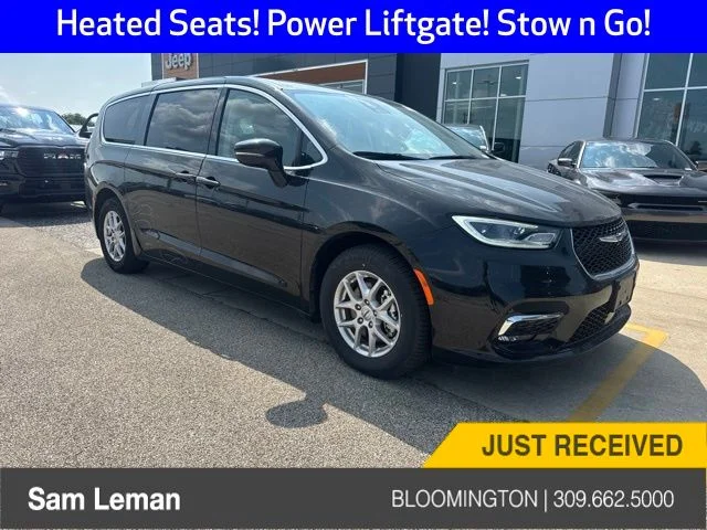 2024 Chrysler Pacifica Touring L for sale at Sam Leman Chrysler Jeep Dodge of Bloomington