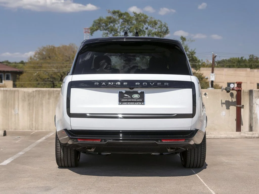 New 2025 White Land Rover SE image 7