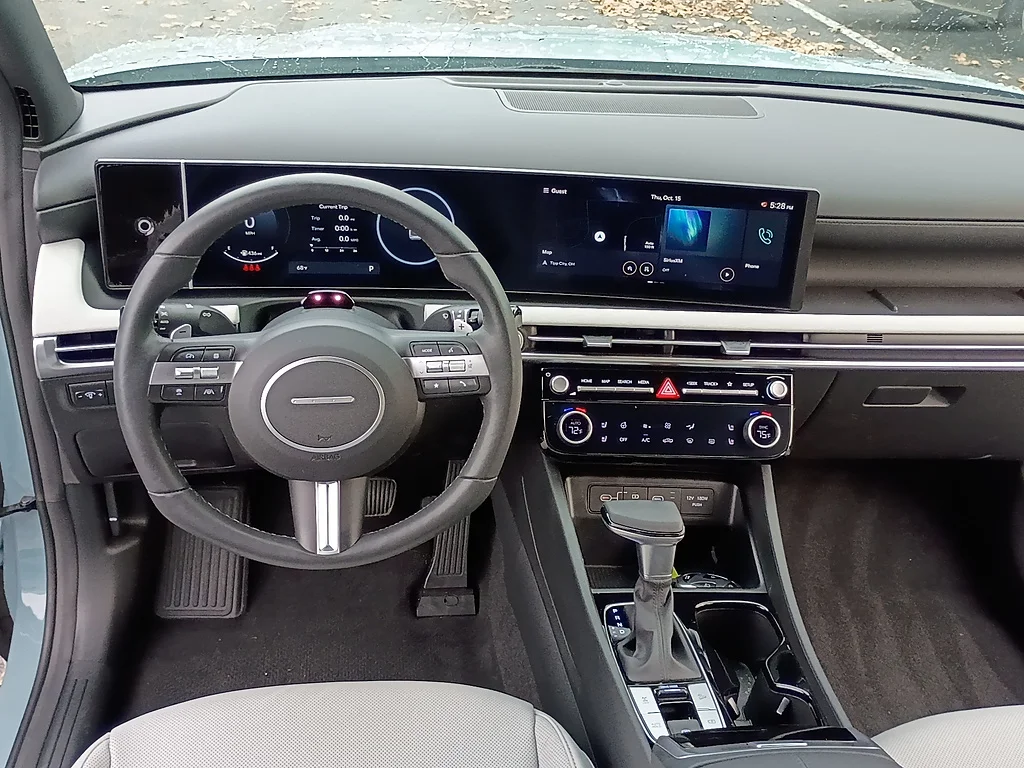 Used 2025 Blue Stone Pearl Hyundai Limited image 12