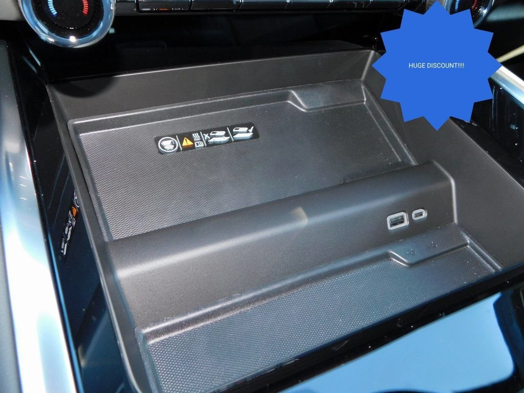 2025 Chevrolet Suburban High Country - Photo 46
