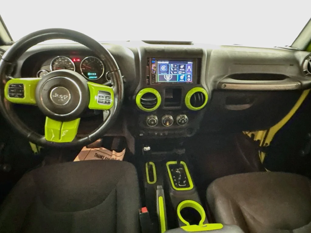 Used 2017 Green Jeep Sport image 25
