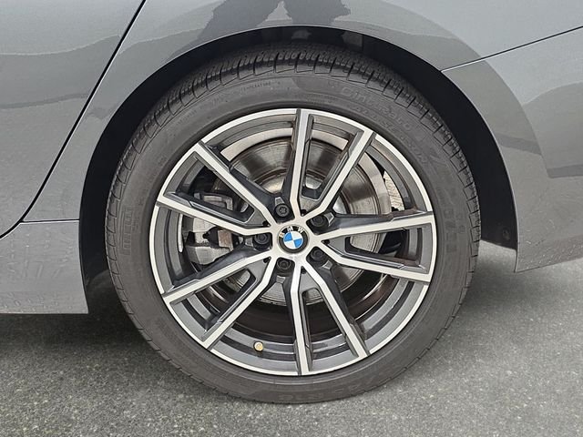 Used 2022 Mineral Grey Metallic BMW 330i xDrive image 31