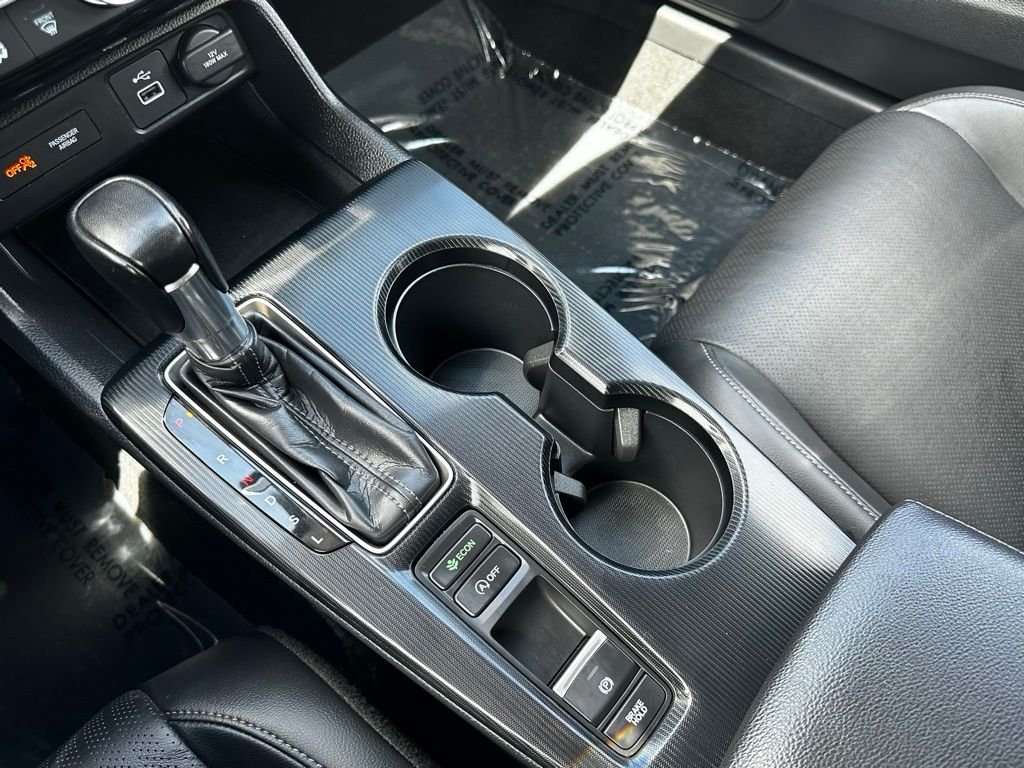 2024 Honda Civic Hatchback EX-L - Photo 28