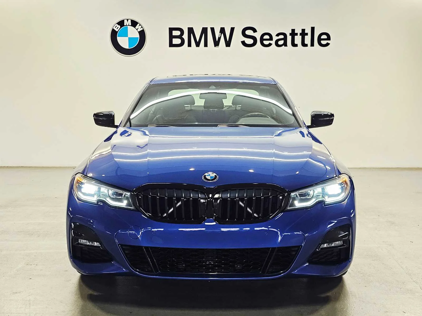 Used 2021 Portimao Blue Metallic BMW xDrive image 6