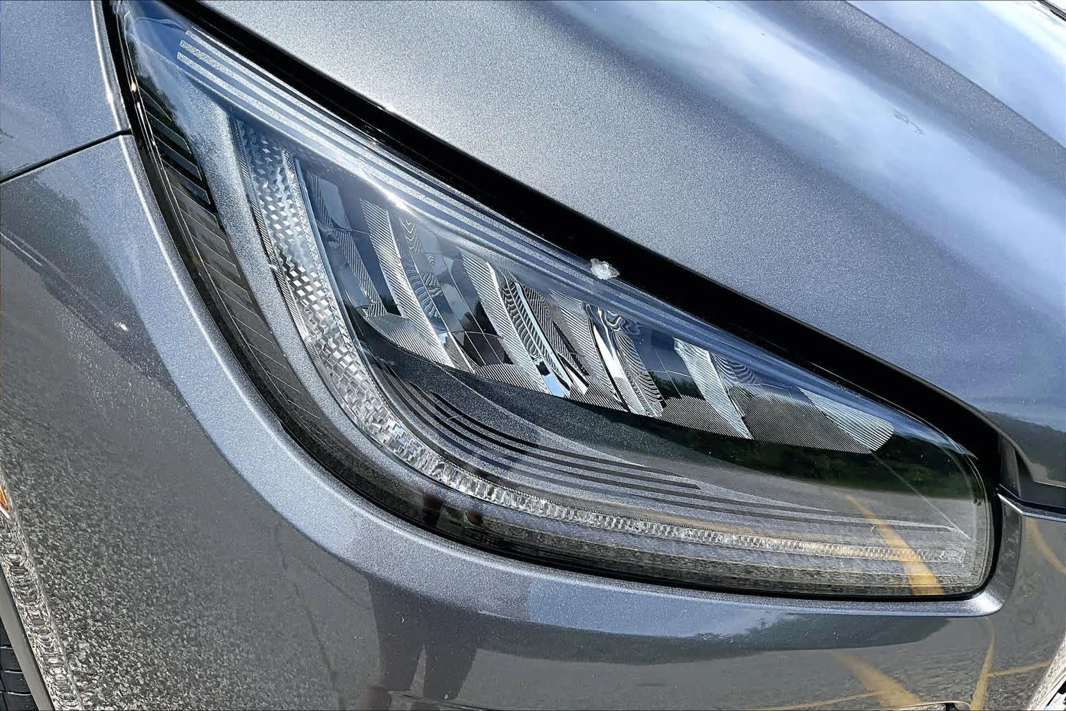 Used 2023 Asher Gray Clearcoat Metallic Lincoln Standard image 27